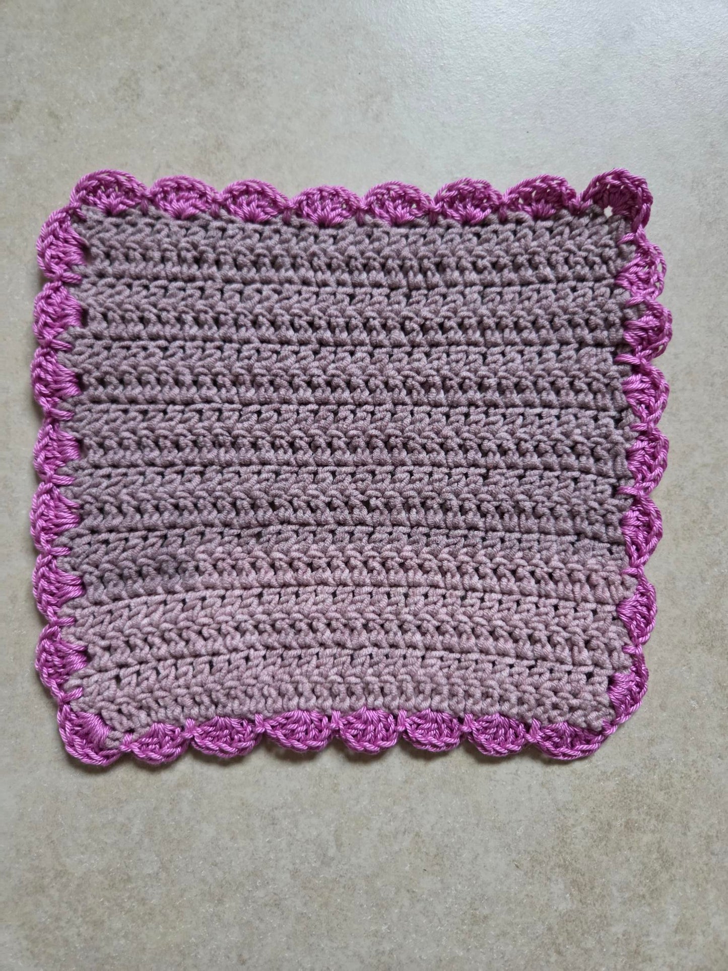 gehäkeltes Spültuch "hellbraun/rosa"