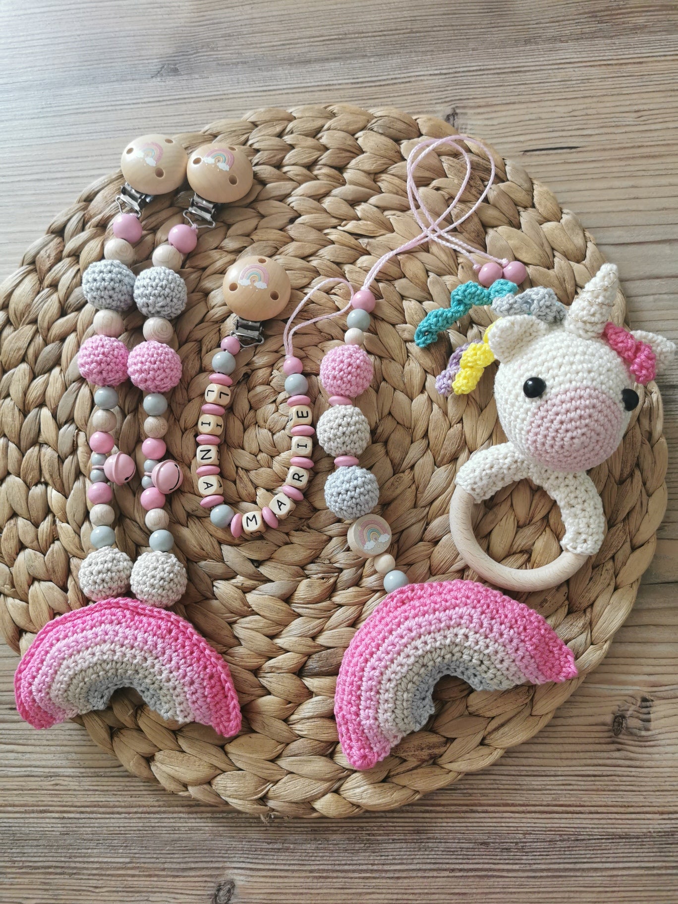 4-teiliges Set "Einhorn und Regenbogen" - personalisierbar