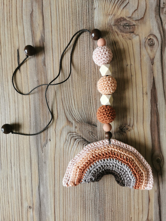 Maxi-Cosi-Anhänger "Regenbogen" rose/braun